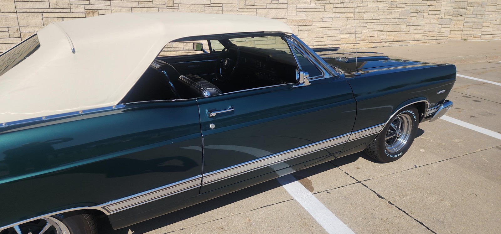 Ford-Fairlane-XL-1967-8
