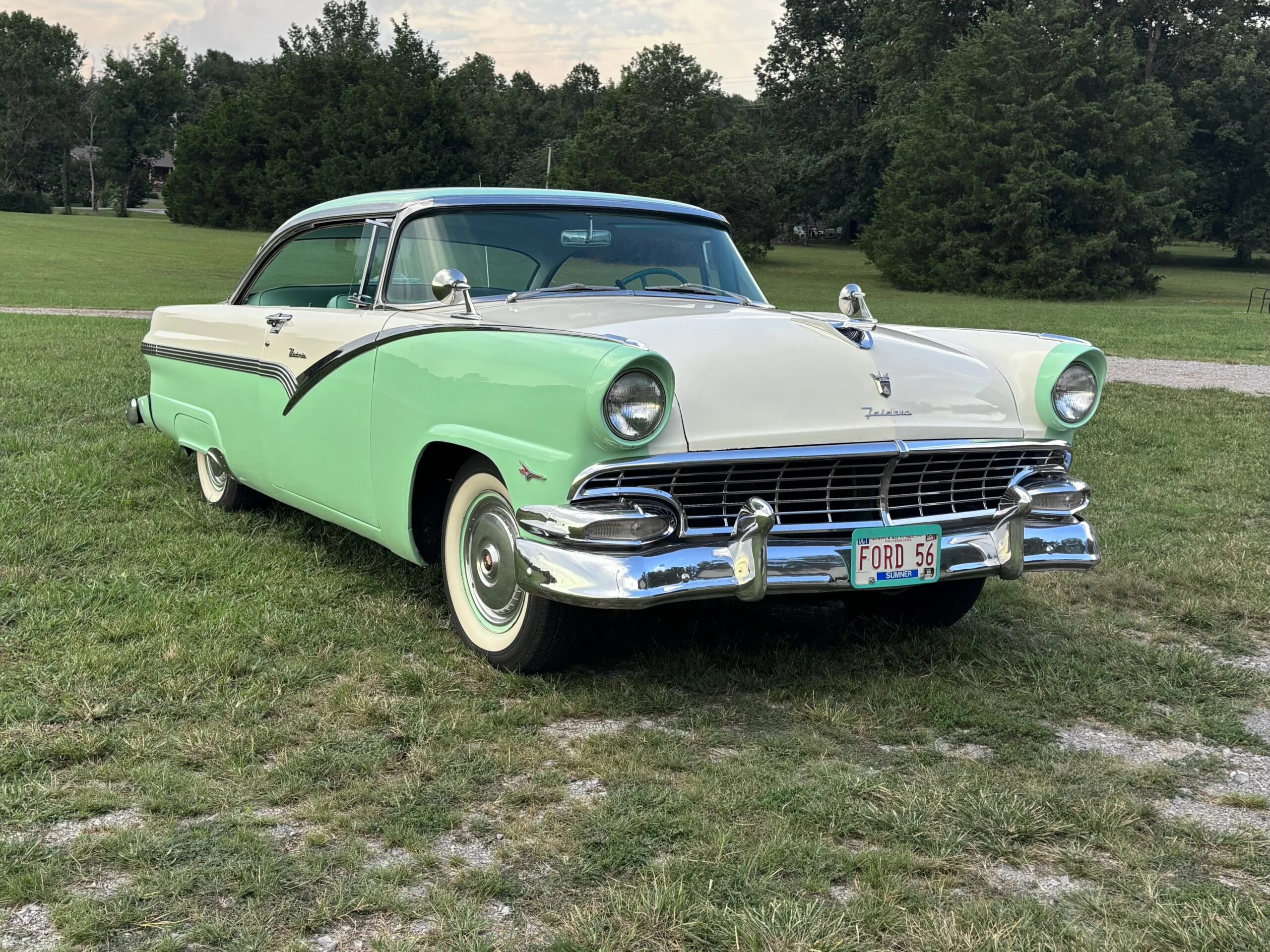 Ford-Fairlane-sport-1956-Green-1