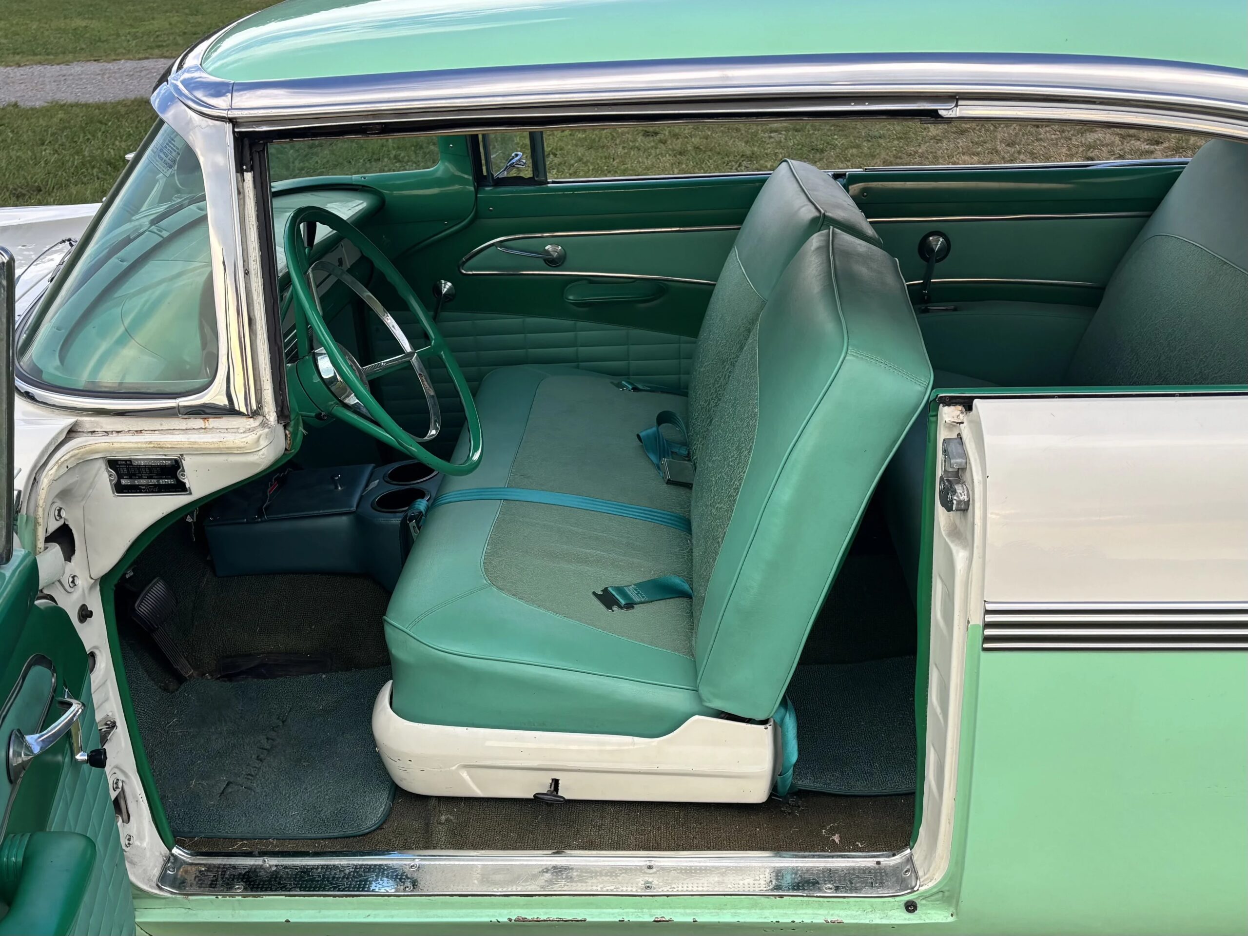 Ford-Fairlane-sport-1956-Green-10