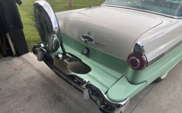 Ford-Fairlane-sport-1956-Green-15
