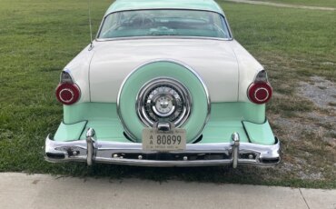 Ford-Fairlane-sport-1956-Green-4