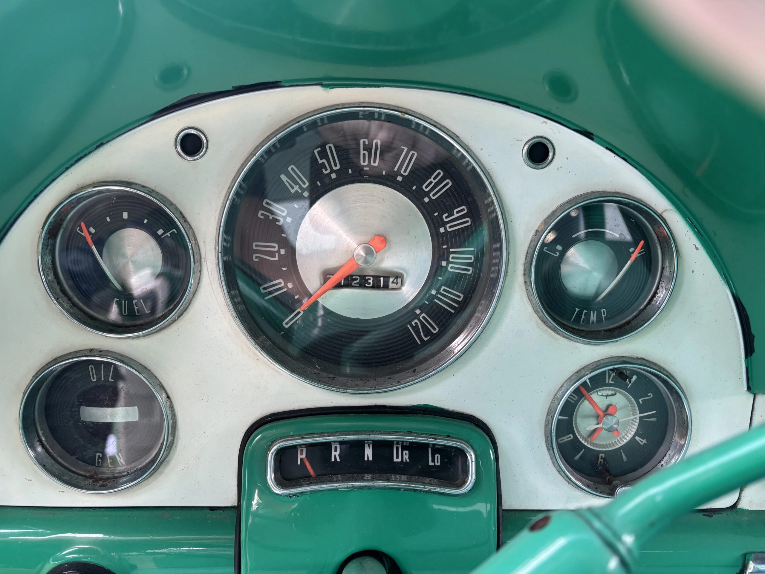 Ford-Fairlane-sport-1956-Green-8