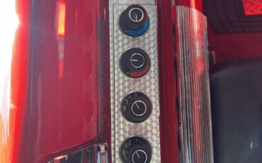 Ford-Fairlane-sport-1956-Red-2