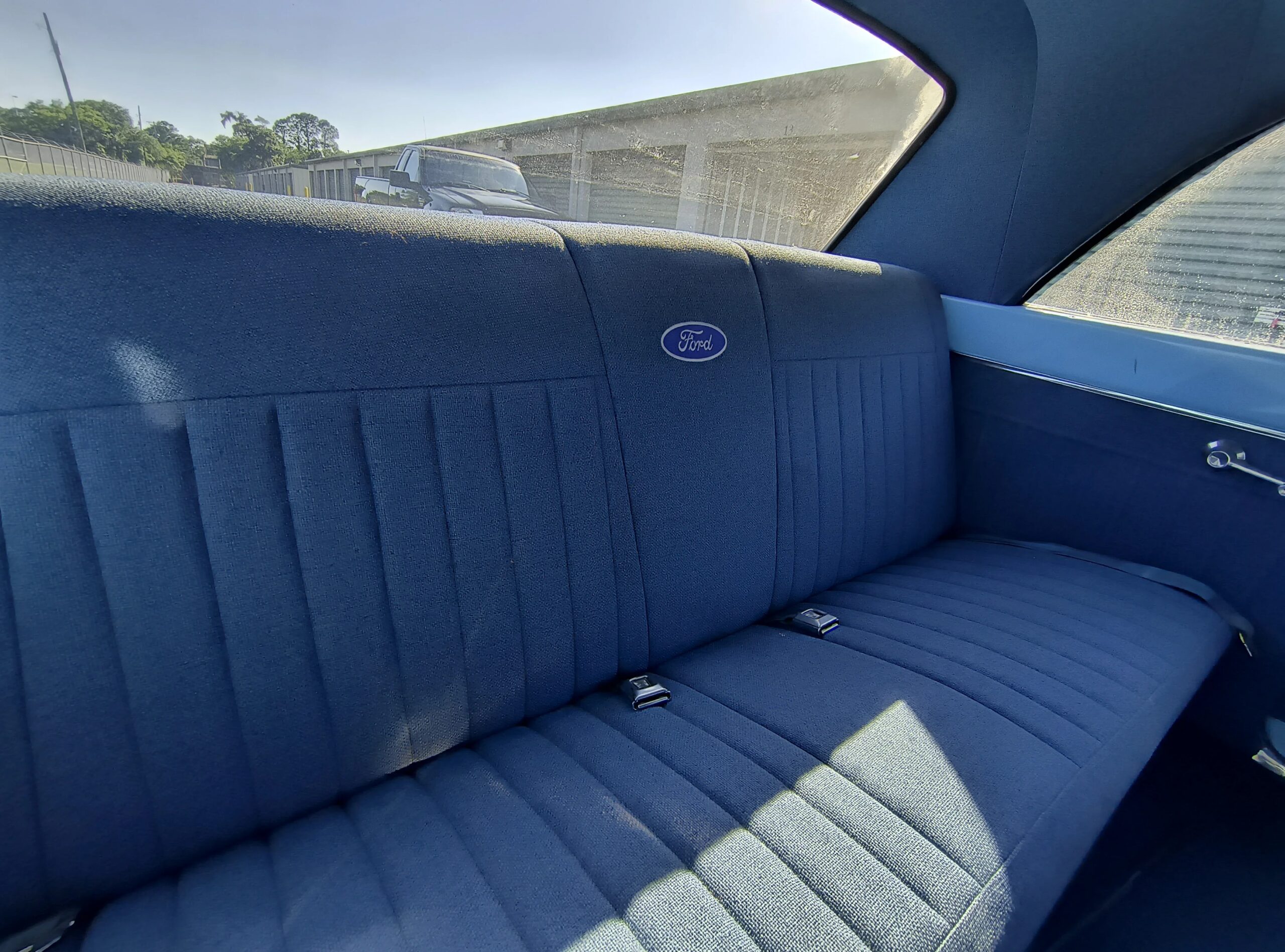 Ford-Fairlane-sport-1964-Blue-Custom-23