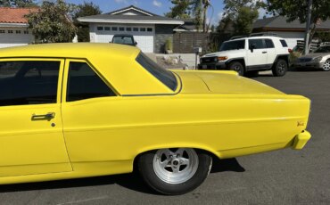 Ford-Fairlane-sport-1966-Yellow-Beige-2