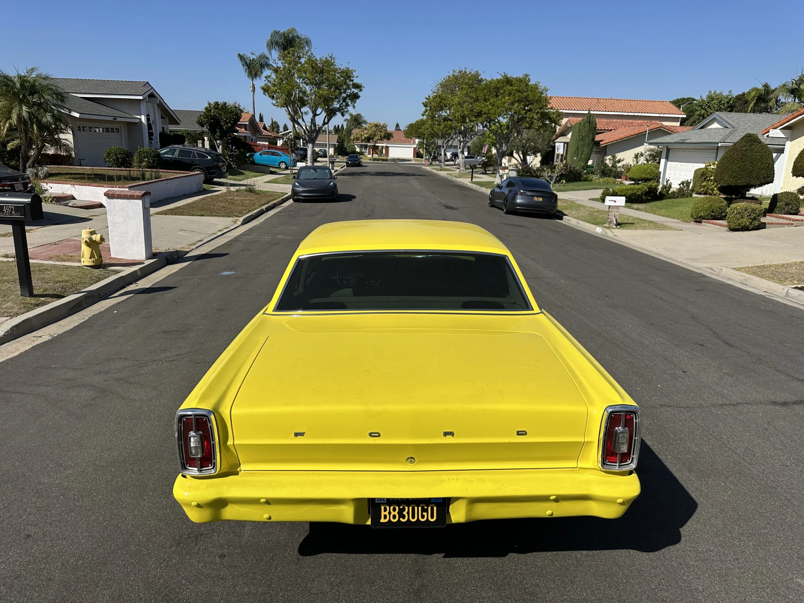 Ford-Fairlane-sport-1966-Yellow-Beige-21