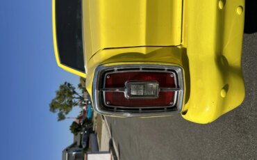 Ford-Fairlane-sport-1966-Yellow-Beige-22
