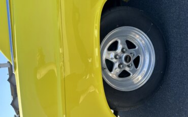 Ford-Fairlane-sport-1966-Yellow-Beige-25