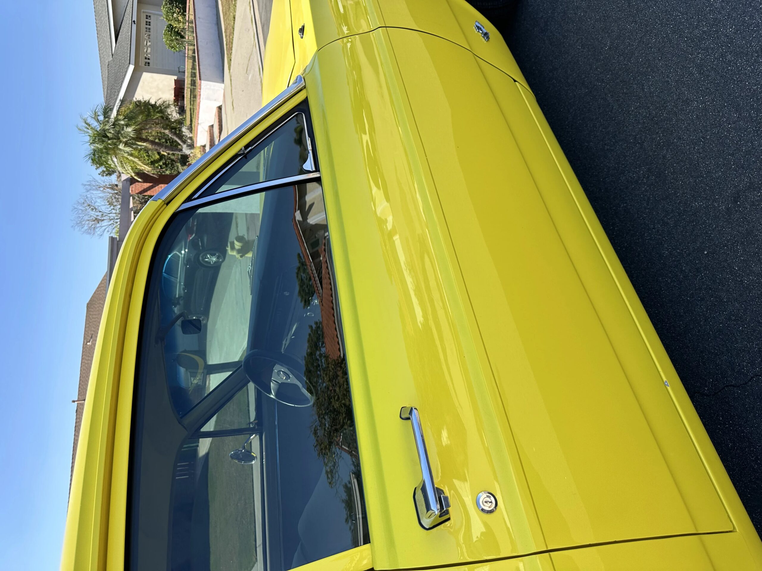 Ford-Fairlane-sport-1966-Yellow-Beige-27