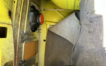 Ford-Fairlane-sport-1966-Yellow-Beige-29