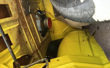 Ford-Fairlane-sport-1966-Yellow-Beige-30