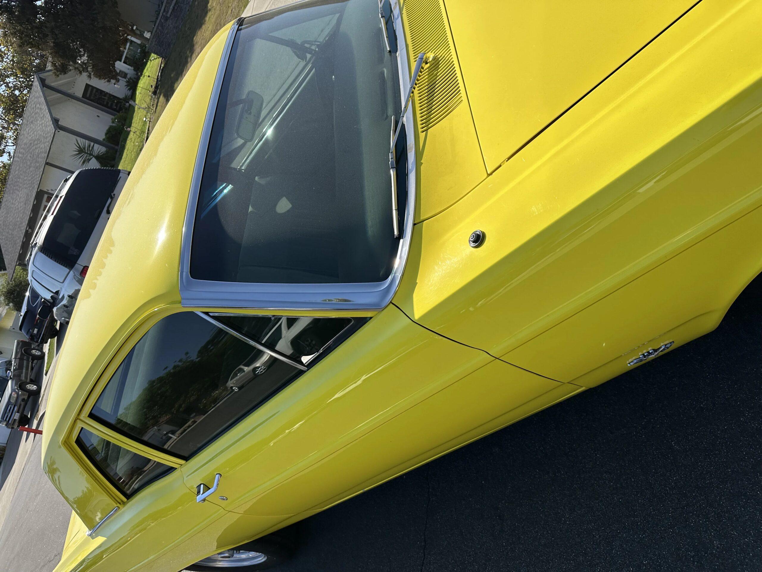 Ford-Fairlane-sport-1966-Yellow-Beige-34