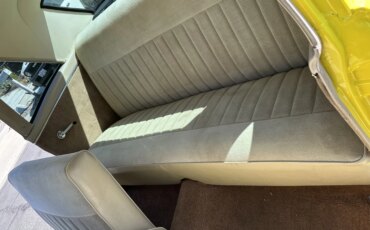 Ford-Fairlane-sport-1966-Yellow-Beige-36