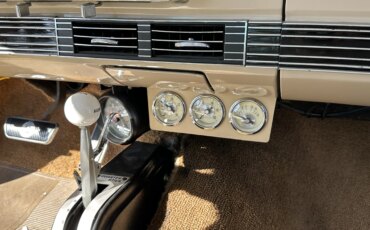 Ford-Fairlane-sport-1966-Yellow-Beige-43