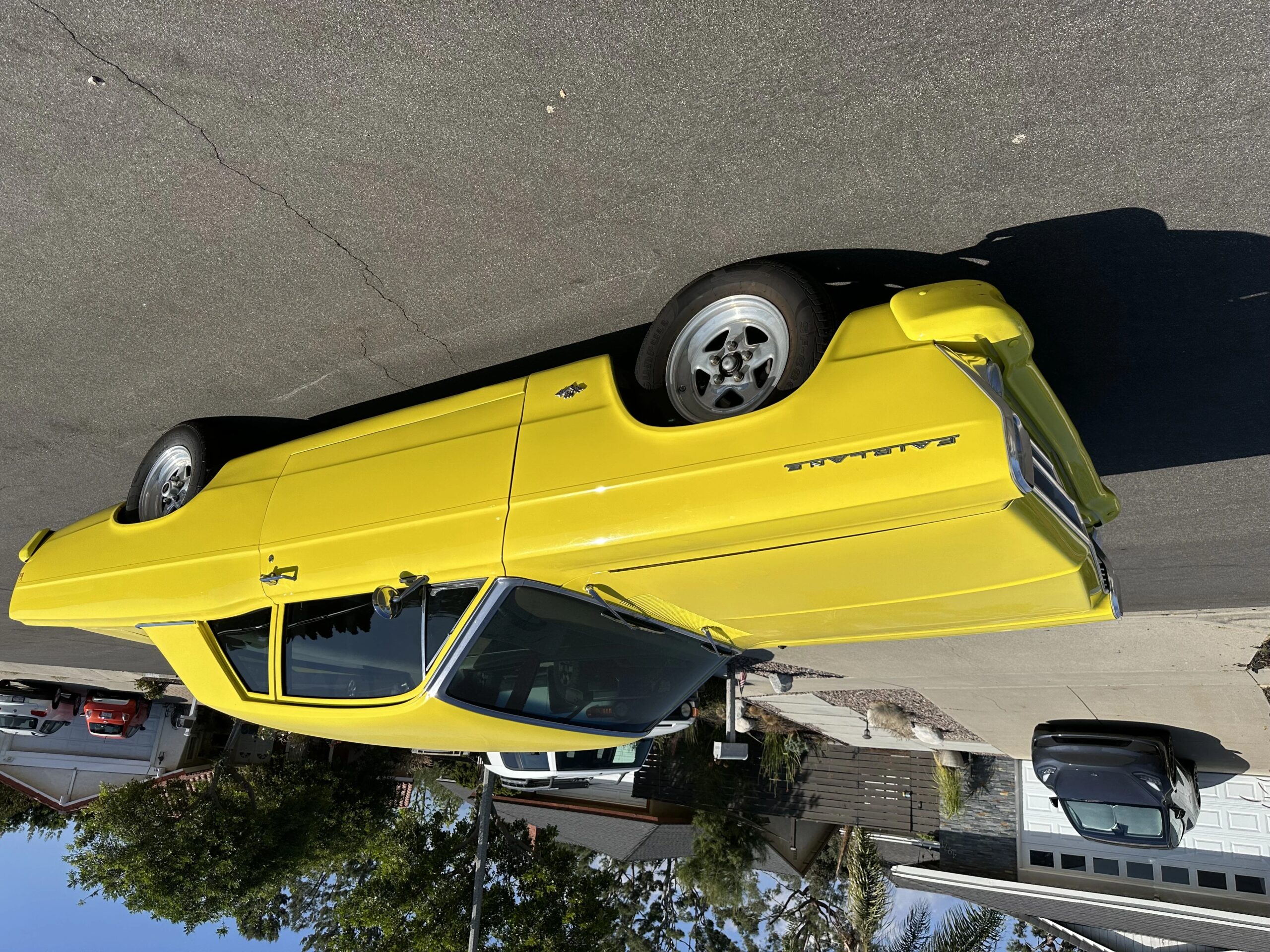 Ford-Fairlane-sport-1966-Yellow-Beige-44