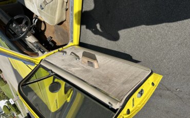Ford-Fairlane-sport-1966-Yellow-Beige-9