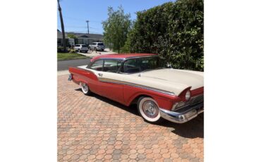 Ford-Fairlane-victoria-1957-Flame-red-amp-white-Red-amp-white-3