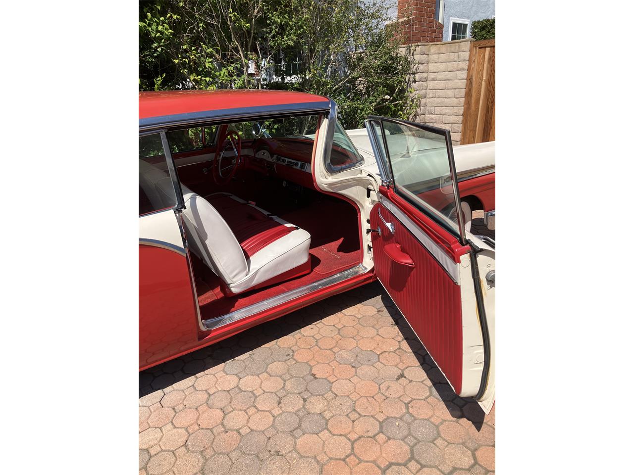 Ford-Fairlane-victoria-1957-Flame-red-amp-white-Red-amp-white-6