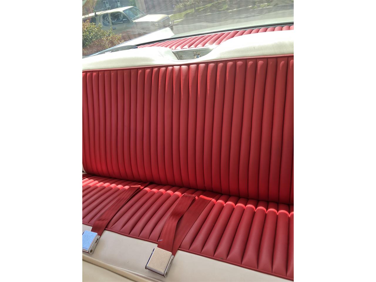 Ford-Fairlane-victoria-1957-Flame-red-amp-white-Red-amp-white-8