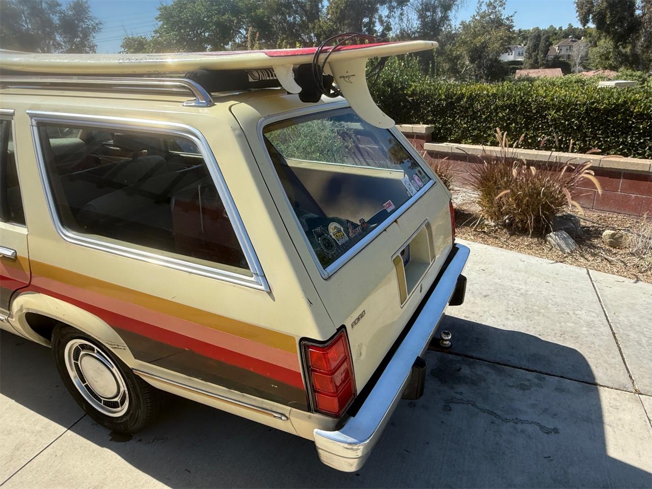 Ford-Fairmont-1979-Beige-Beige-5