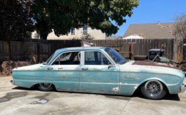 Ford-Falcon-1961-Compact-2