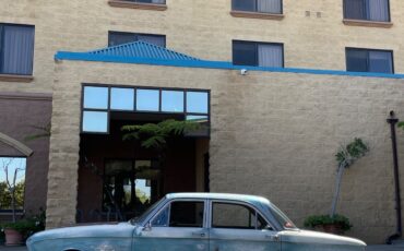 Ford-Falcon-1961-Compact