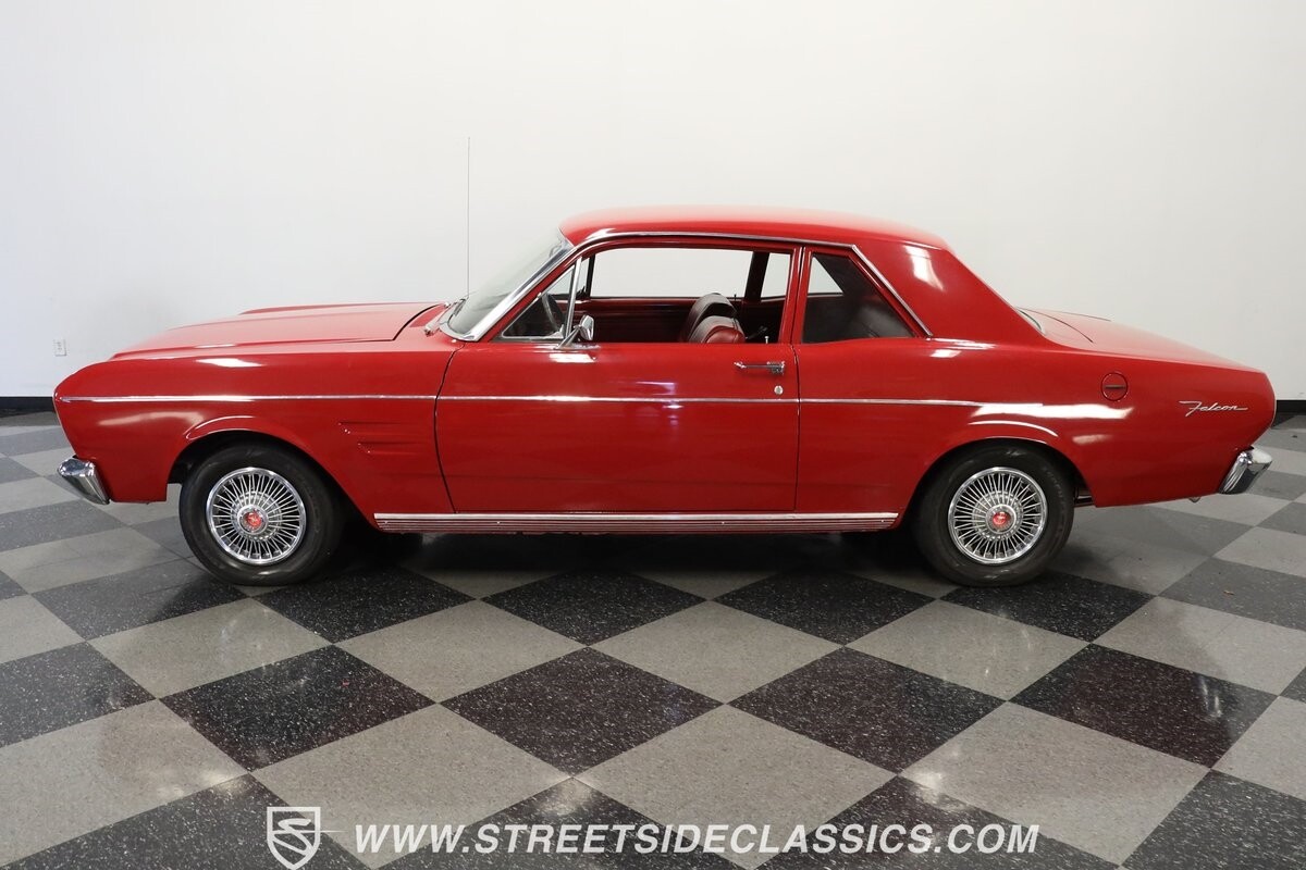 Ford-Falcon-1967-Coupe-2