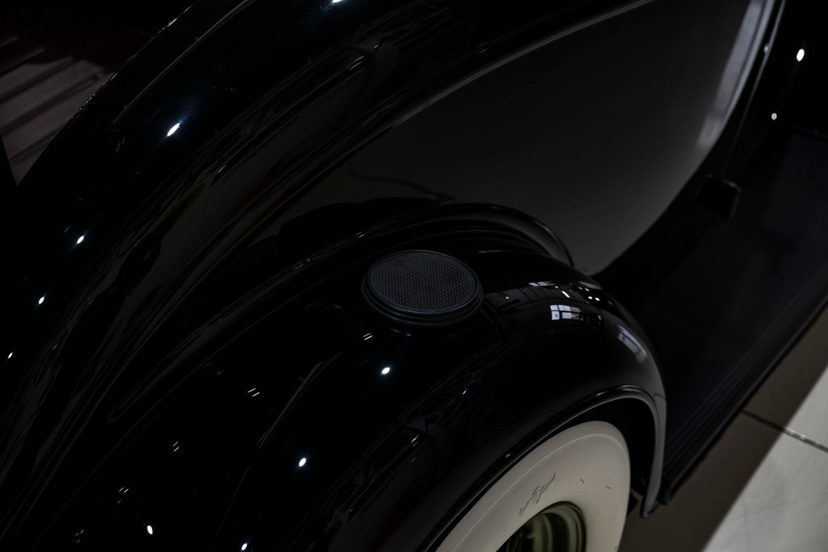 Ford-Full-Fender-Roadster-1933-18