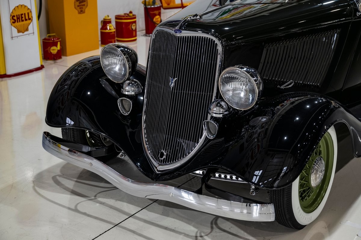 Ford-Full-Fender-Roadster-1933-23