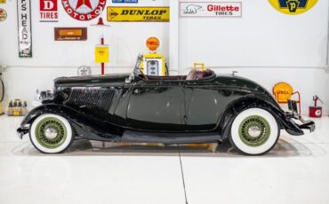 Ford-Full-Fender-Roadster-1933-3