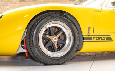Ford-GT40-1965-Coupe-14