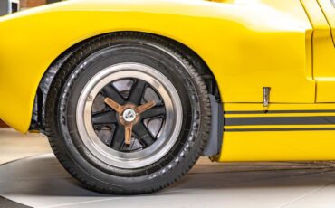 Ford-GT40-1965-Coupe-16