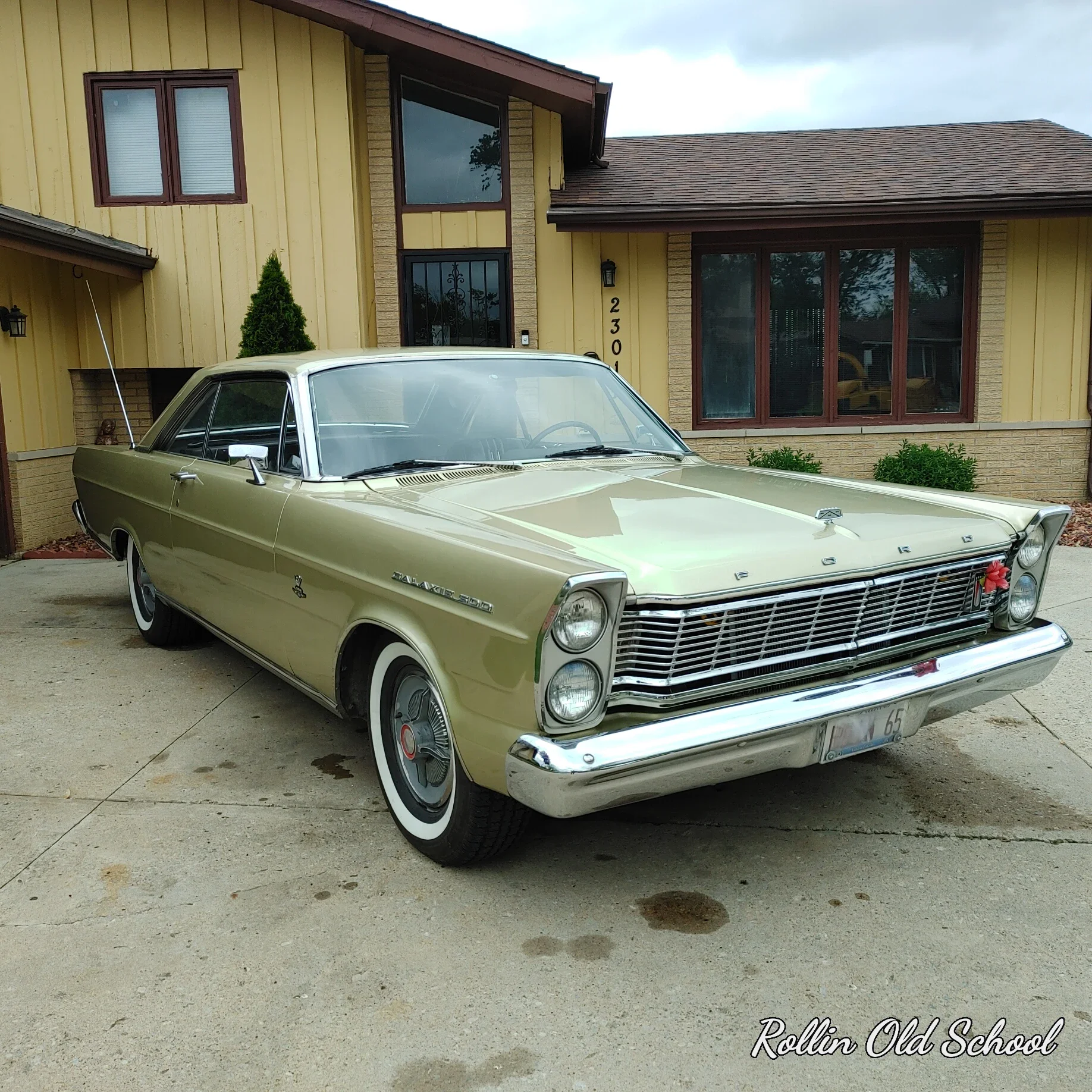 Ford-Galaxie-1965-Green-Black-4