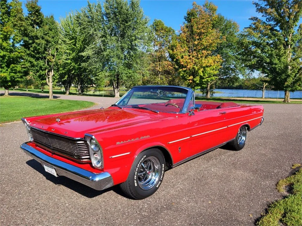 Ford-Galaxie-1965-Red-Red-3