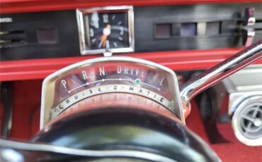 Ford-Galaxie-1965-Red-Red-30