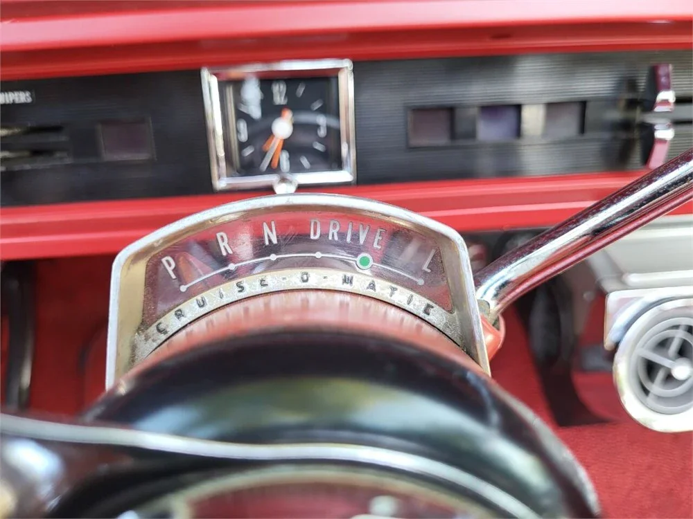 Ford-Galaxie-1965-Red-Red-30