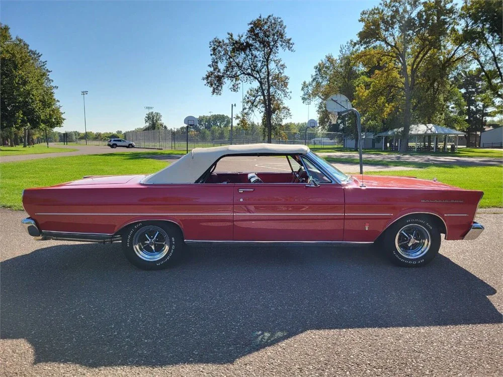 Ford-Galaxie-1965-Red-Red-6