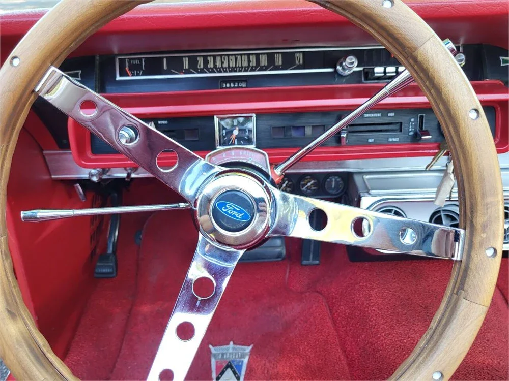Ford-Galaxie-1965-Red-Red-95