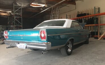 Ford-Galaxie-1965-White-Turquoise-2