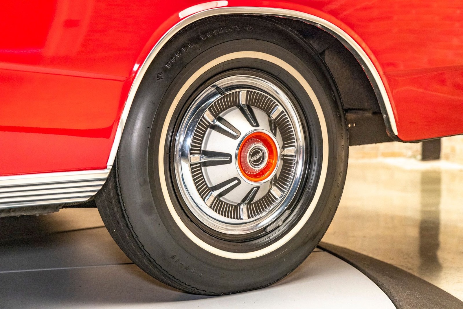 Ford-Galaxie-1966-Convertible-11