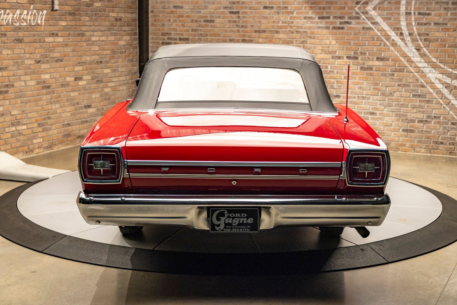 Ford-Galaxie-1966-Convertible-4