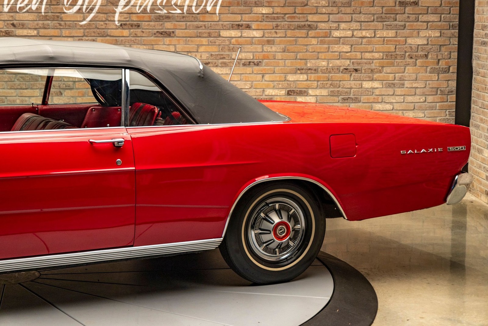 Ford-Galaxie-1966-Convertible-7