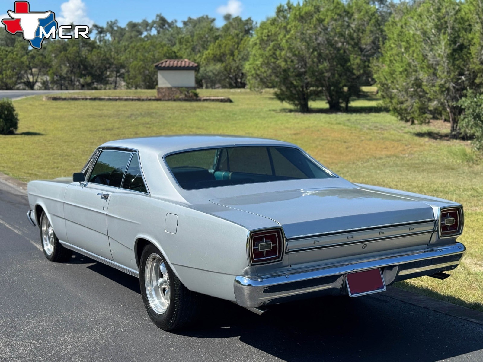 Ford-Galaxie-1966-Coupe-15