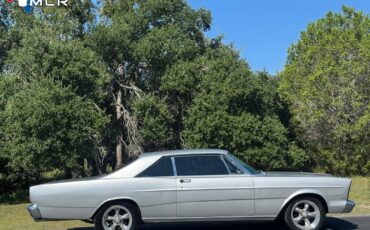 Ford-Galaxie-1966-Coupe-8