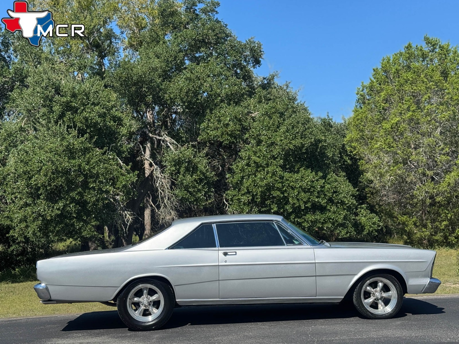 Ford-Galaxie-1966-Coupe-8