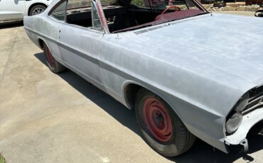 Ford-Galaxie-1967-Gray-Red-3