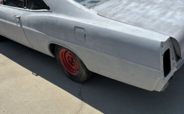 Ford-Galaxie-1967-Gray-Red