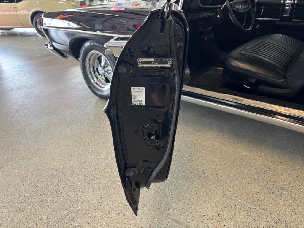 Ford-Galaxie-1968-Convertible-15
