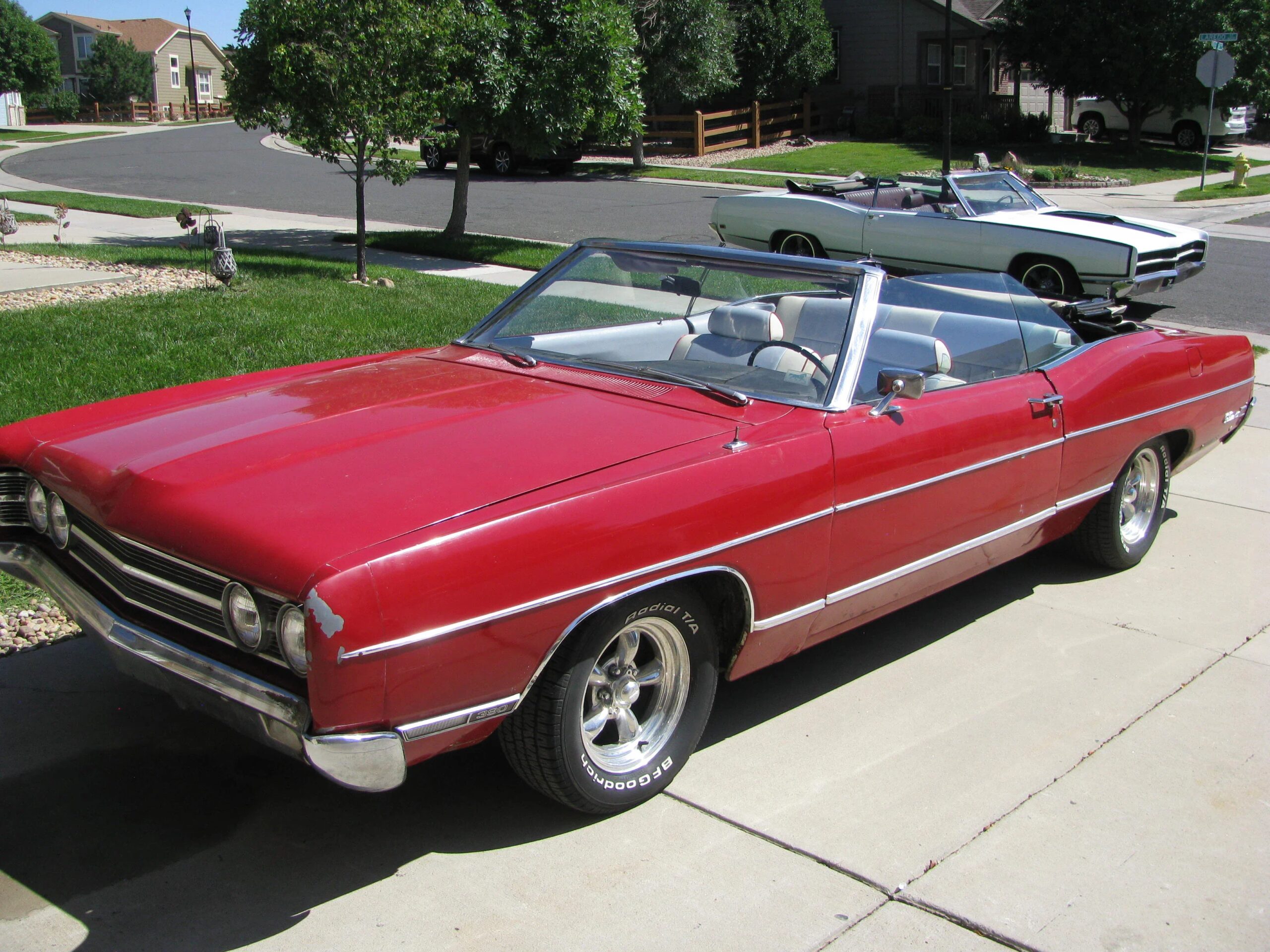 Ford-Galaxie-1969-Red-Gray-10