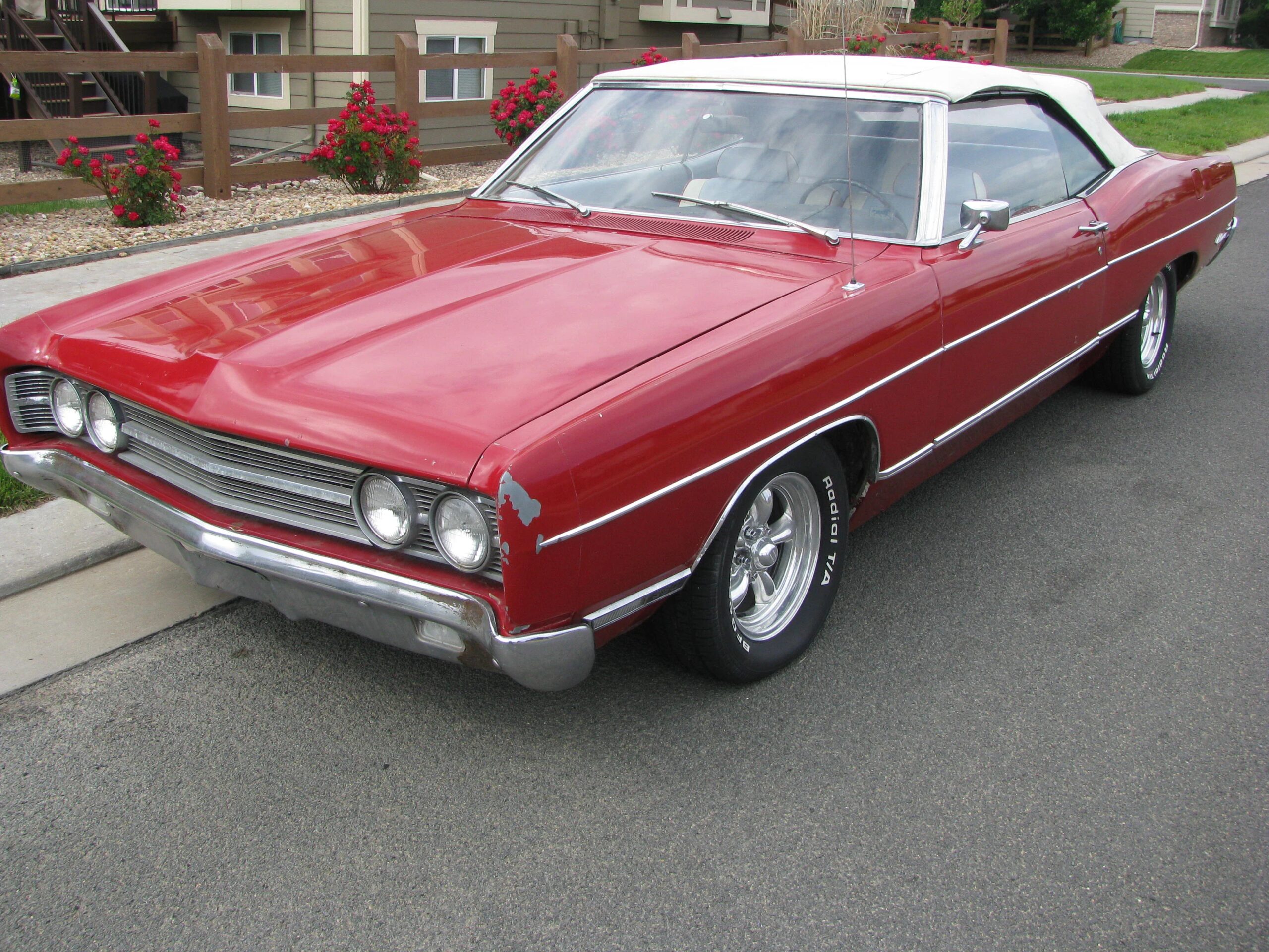 Ford-Galaxie-1969-Red-Gray-29